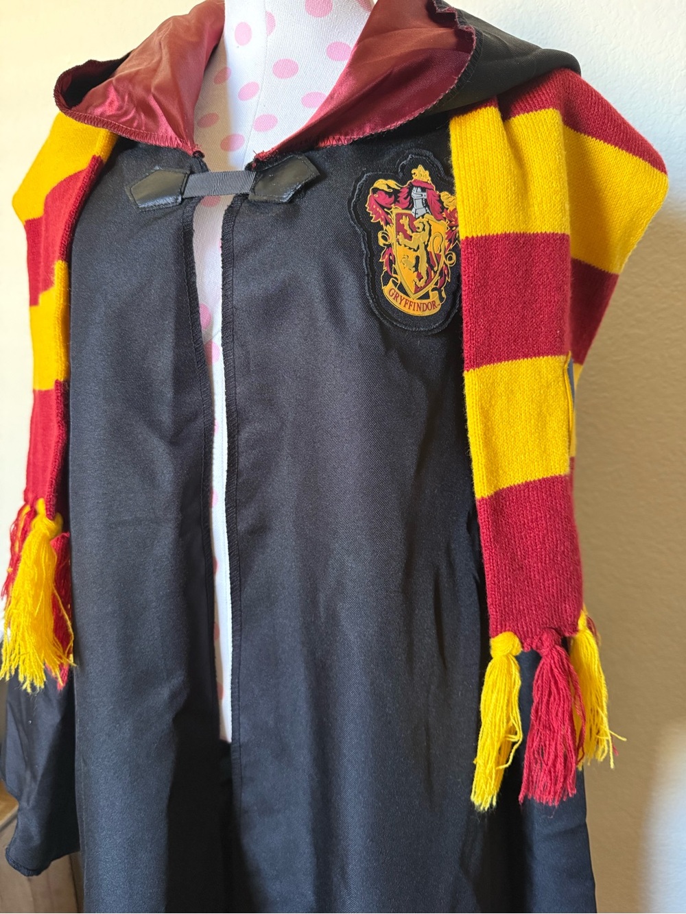 Youth Harry Potter Gryffindor Costume - Picture 3 of 6